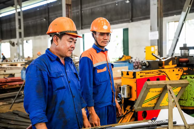 Đổi mới công nghệ, nâng cao chất lượng nhân lực để đón đầu nhu cầu đóng tàu thế giới.